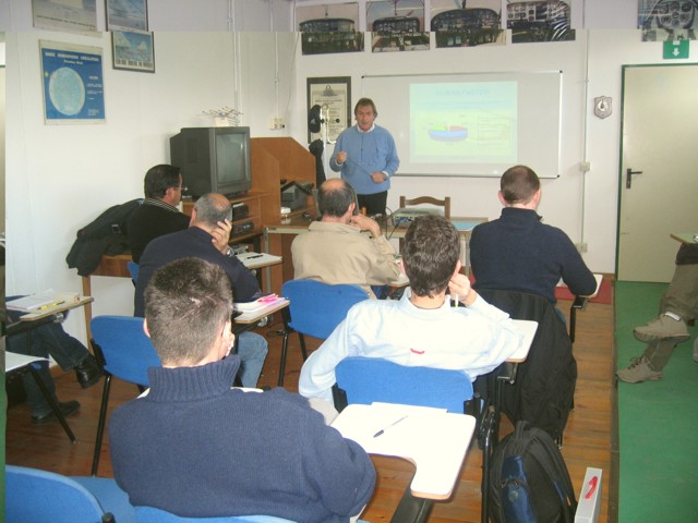 Lotito durante la lezione